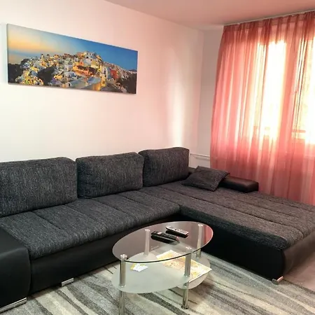 Apartament Tt10 Botanicka Trnava Exterior photo